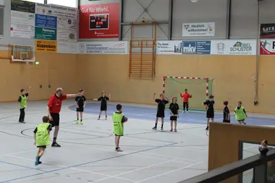Foto 12 aus der Archivgalerie Handball Kreismeisterschaften der Homburgischen Grundschule 2015 (2015)