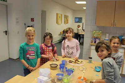 Foto 16 aus der Archivgalerie In der Weihnachtsbäckerei (2015)