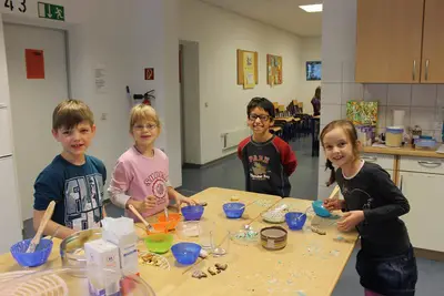 Foto 17 aus der Archivgalerie In der Weihnachtsbäckerei (2015)