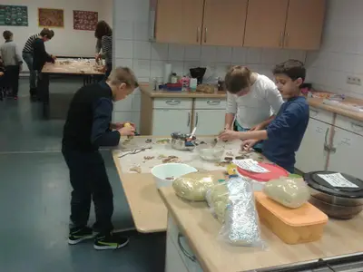 Foto 18 aus der Archivgalerie In der Weihnachtsbäckerei (2015)