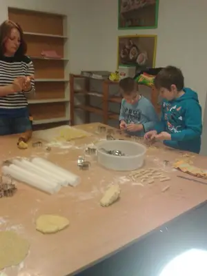 Foto 22 aus der Archivgalerie In der Weihnachtsbäckerei (2015)