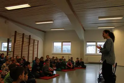 Foto 3 aus der Archivgalerie Lesungen von Kinderbuchautorinnen (2015)