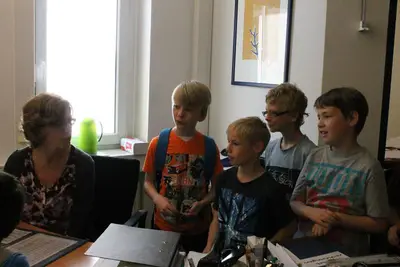 Foto 1 aus der Archivgalerie Rathausbesuch Klassen 4 (2015)