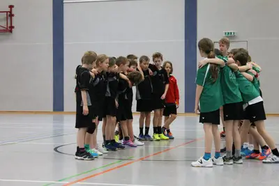 Foto 6 aus der Archivgalerie Stadtmeisterschaften Wiehler Grundschulen im Handball 2015 (2015)