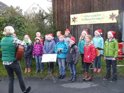 Foto 3 aus der Archivgalerie Weihnachtsmarkt in Oberwiehl (2015)