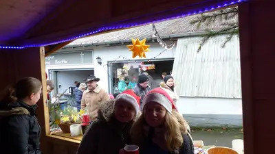 Foto 6 aus der Archivgalerie Weihnachtsmarkt in Oberwiehl (2015)