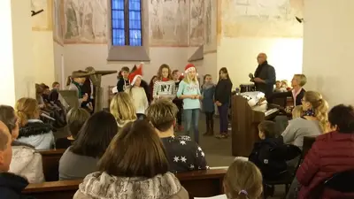 Foto 1 aus der Archivgalerie Adventskonzert (2016)