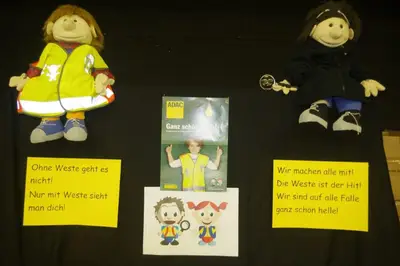 Foto 1 aus der Archivgalerie Warnwesten für die Erstklässler (2016)